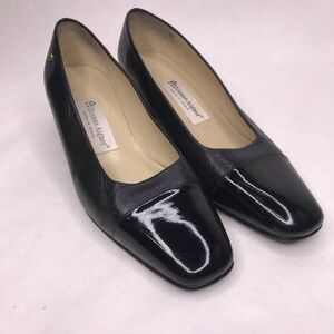 Etienne Aigner Women's 7.5 M Patent Leather Cap Toe Block Heel Shoes